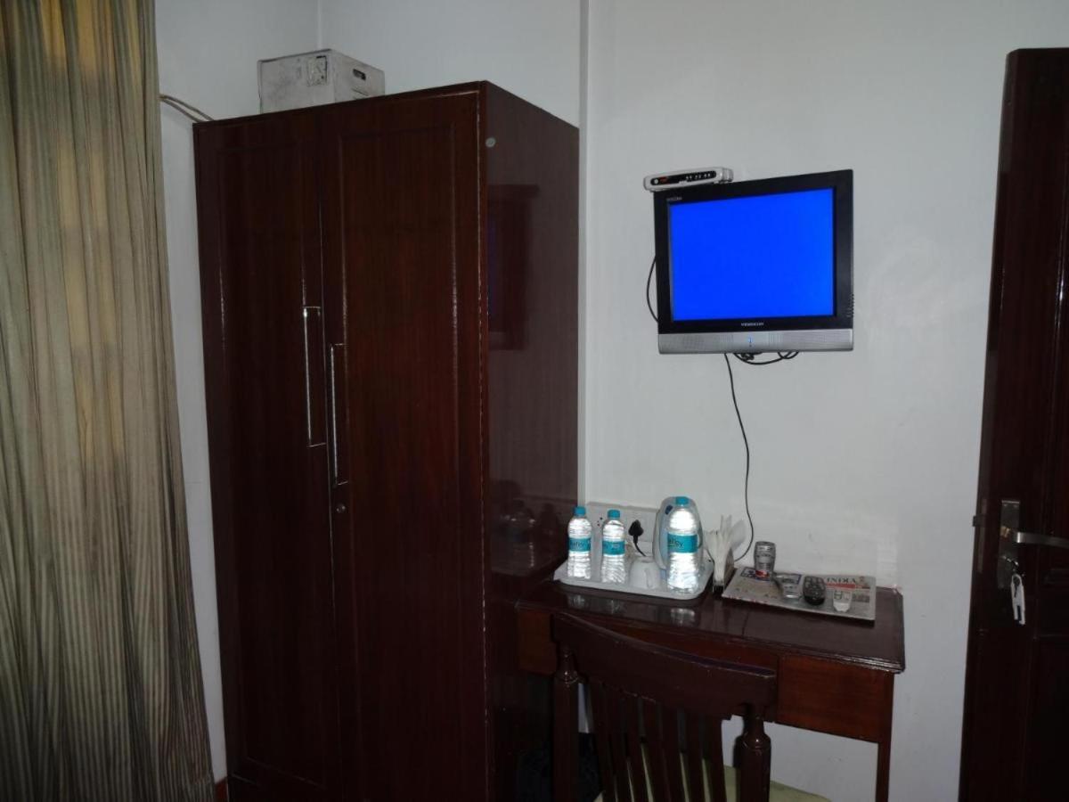 Rams Inn Нью-Дели Экстерьер фото