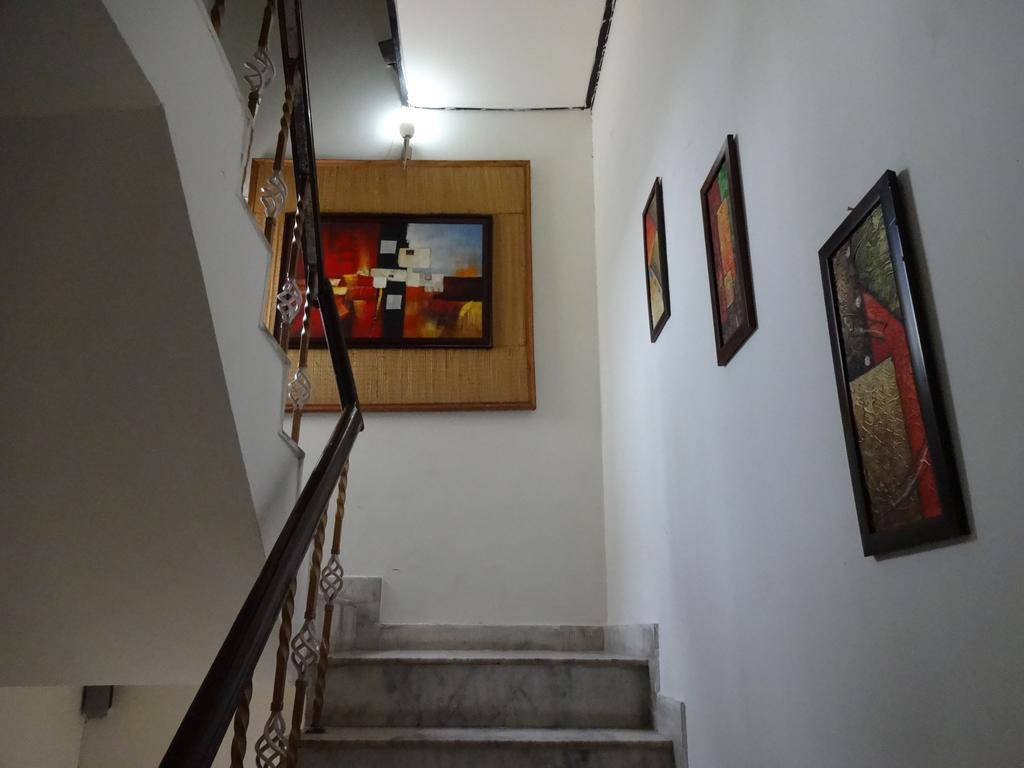 Rams Inn Нью-Дели Экстерьер фото