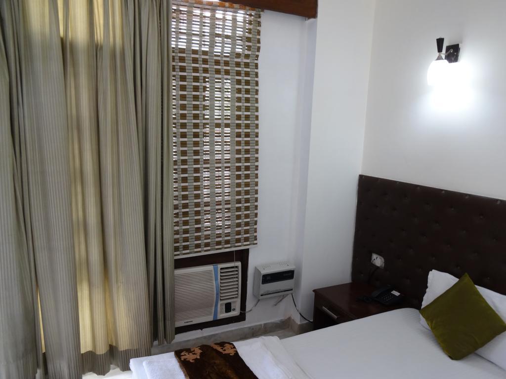 Rams Inn Нью-Дели Номер фото