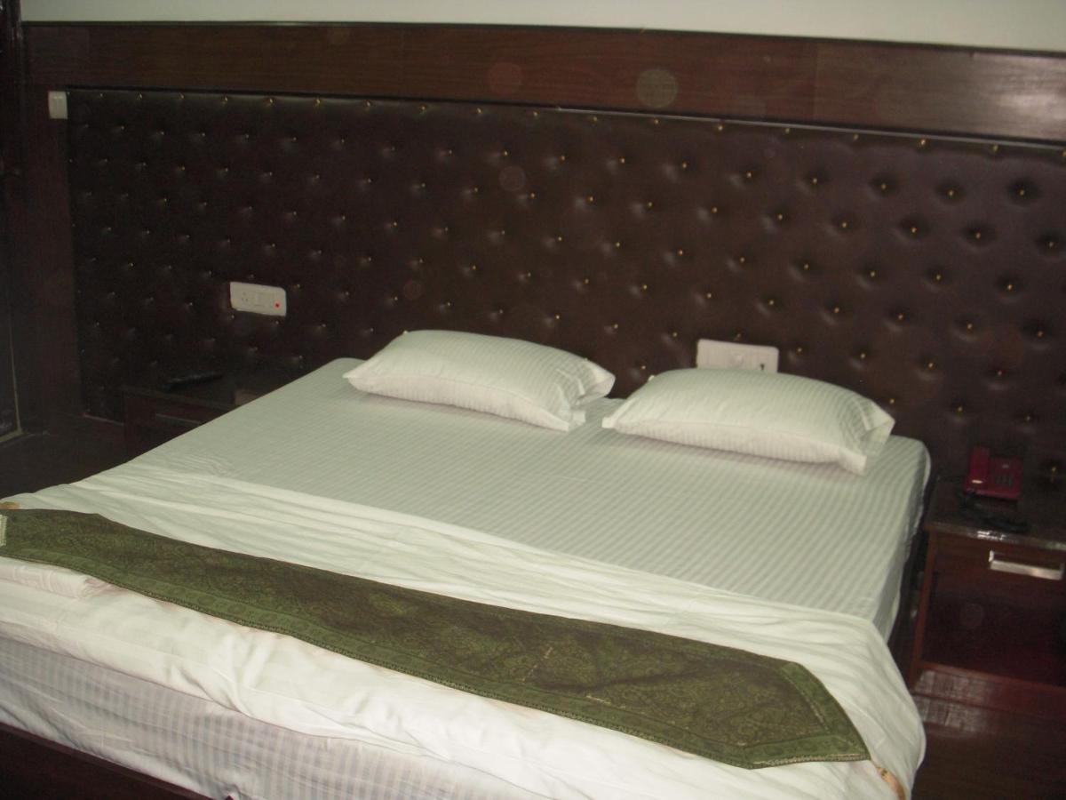 Rams Inn Нью-Дели Экстерьер фото